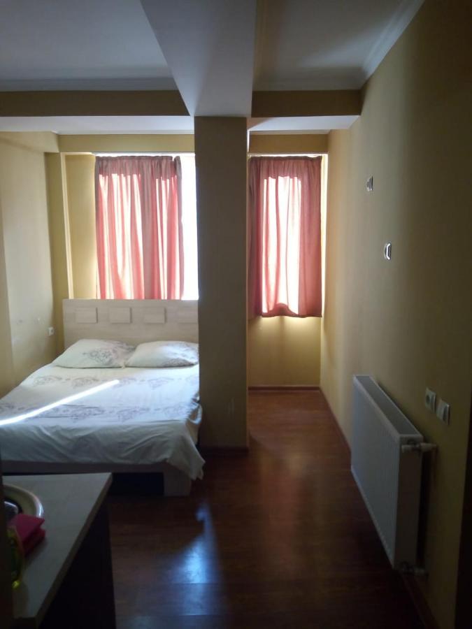 Vake-House Otel Tiflis Dış mekan fotoğraf